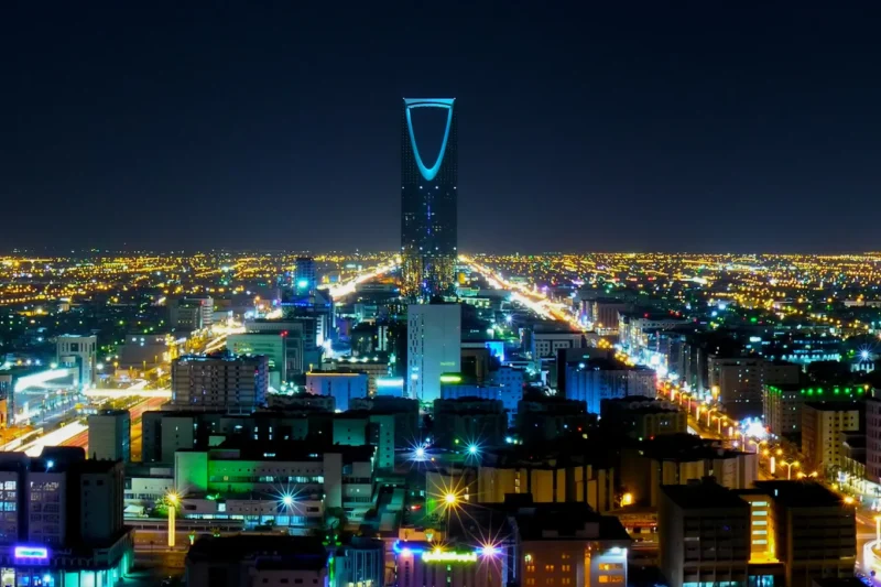 Employment Opportunities in Saudi Arabia for Drivers, Security Staff, Hotel Employees, and Factory Laborers